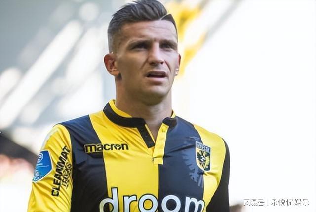 社交媒体上 社交媒体上