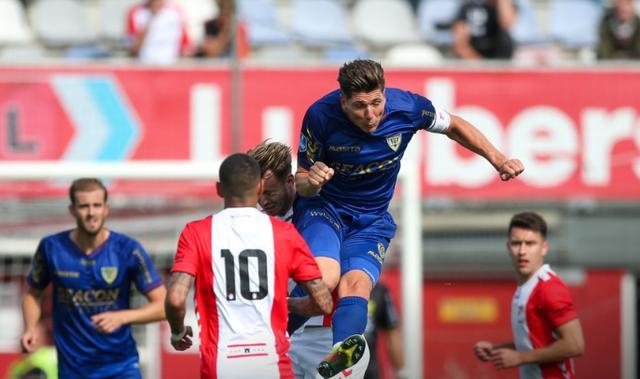 线发球后连 线发球后连