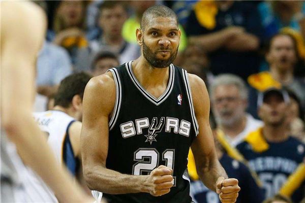 与更衣室领 与更衣室领